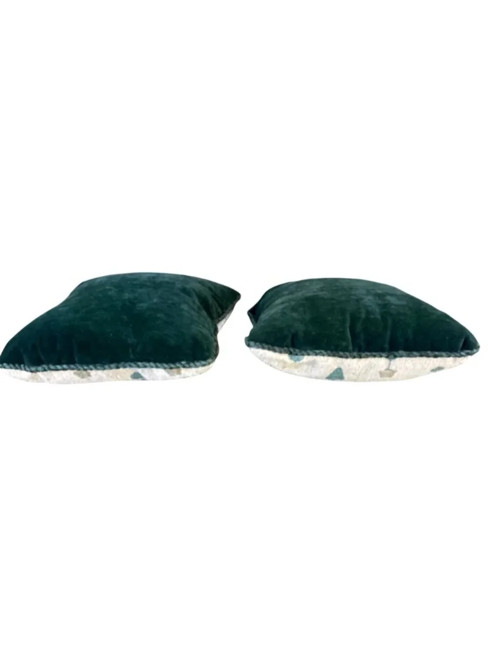 Set Of 2 Tapestry Throw Pillows Topiary Front & Green Velvet Back 15